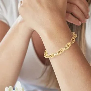 Polished Oval Link Gold Bracelet